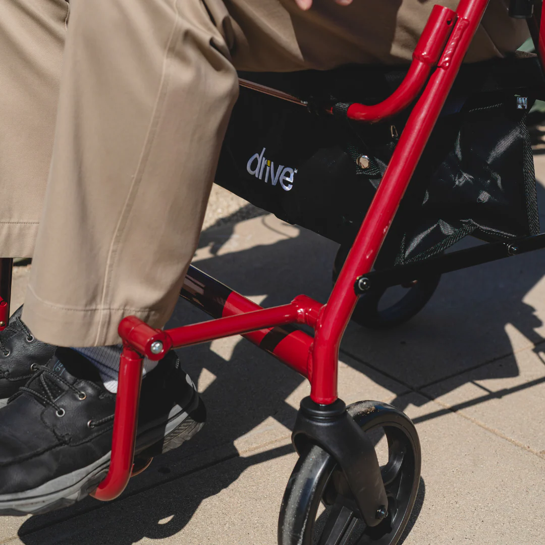 Drive™ Duet 4-Wheel Rollator/Transport Chair - Open box - Image 4