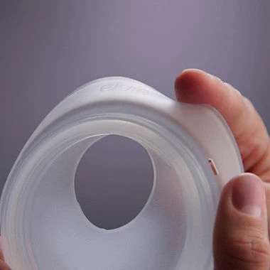 Elvie Catch Breast Milk Collection Cups (2 pack) - Image 2