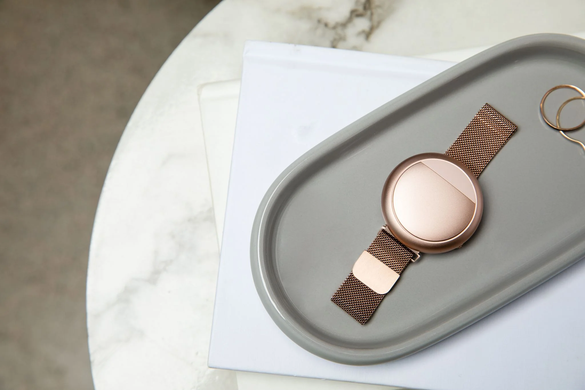 Embr Wave  2 - Personal Temperature Control Wristband - Image 9