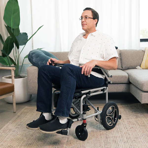 Journey Air Lightweight Folding Power Chair - Image 3